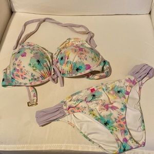 Bathing suit set. Victoria’s Secret pastel/floral size L bottom and 36D top.